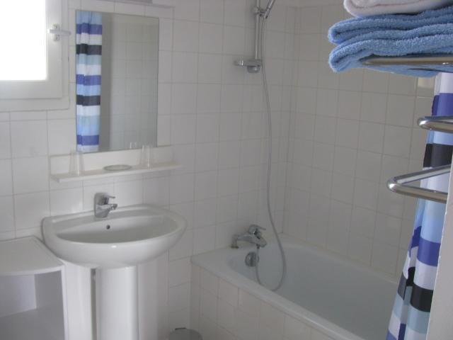 Hotel Le Barrage Mauzac-et-Grand-Castang Zimmer foto