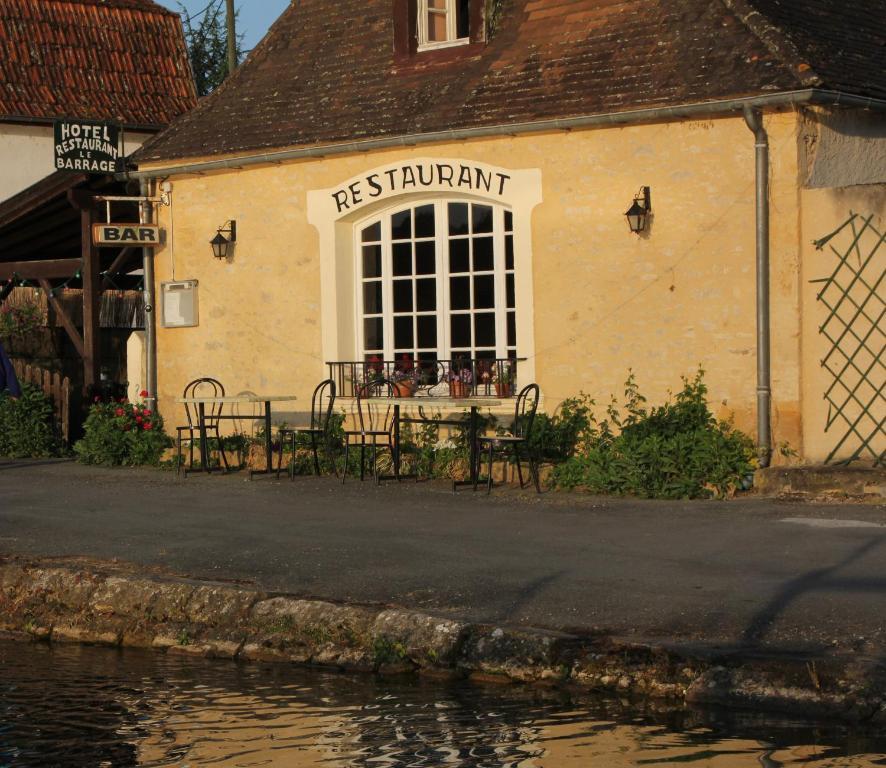Hotel Le Barrage Mauzac-et-Grand-Castang Exterior foto